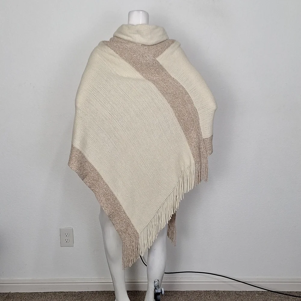 Urban Outfitters stay warm